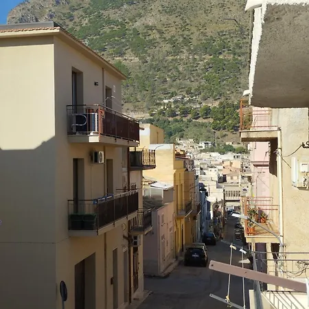 White Asses Pensión Castellammare del Golfo