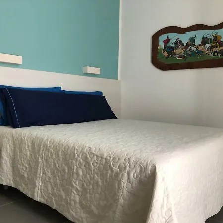 Pensión White Asses