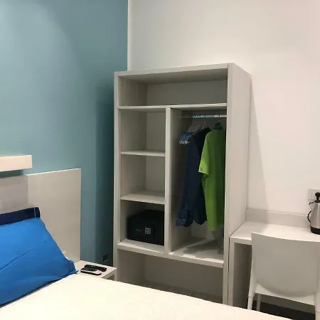 Pensión White Asses 3*