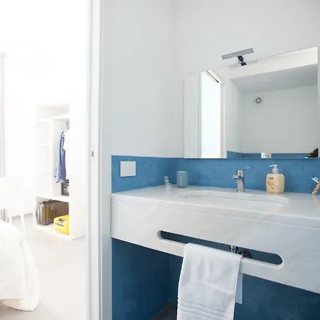 White Asses Pensión 3*